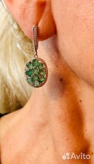 Серебряные серьги с изумрудом