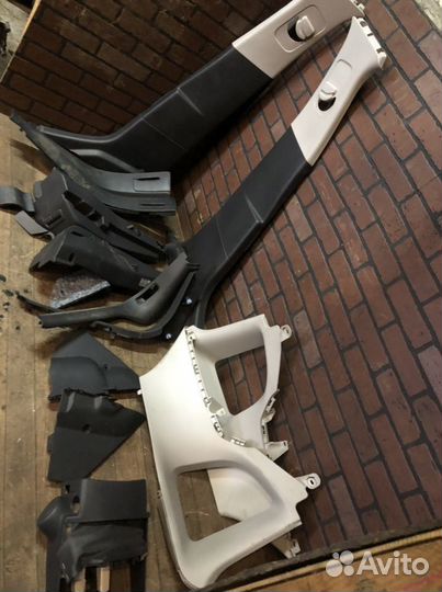 Пластик салона Пежо 3008