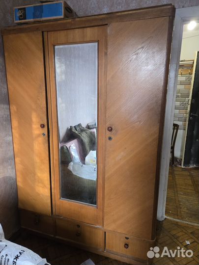 Шкаф распашной, советский