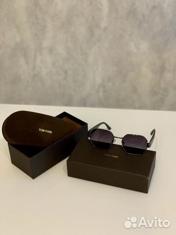Солнцезащитные очки Tom Ford
