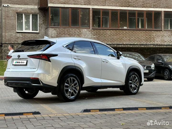 Lexus NX 2.0 CVT, 2017, 98 300 км