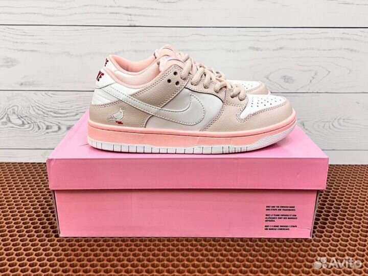 Nike Sb Dunk Low Pink Pigeon