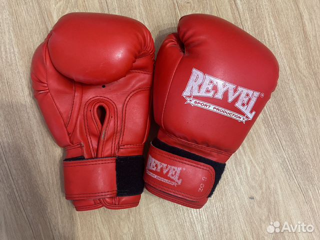 Боксерские перчатки