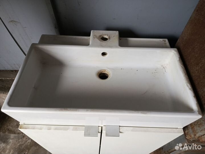 Тумба с раковиной для ванной бу