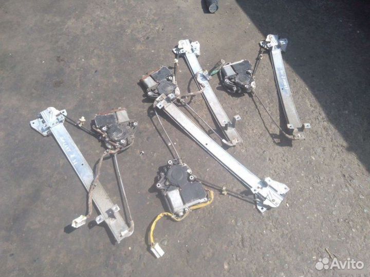 Стеклоподъемник Mitsubishi Galant