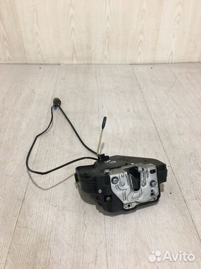 Замок двери задний правый Mercedes Benz C230 W203