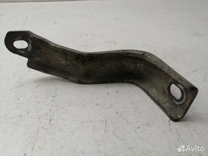 Кронштейн Renault Sandero 2014