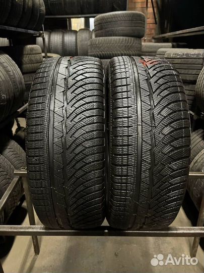 Michelin Pilot Alpin PA4 235/45 R19