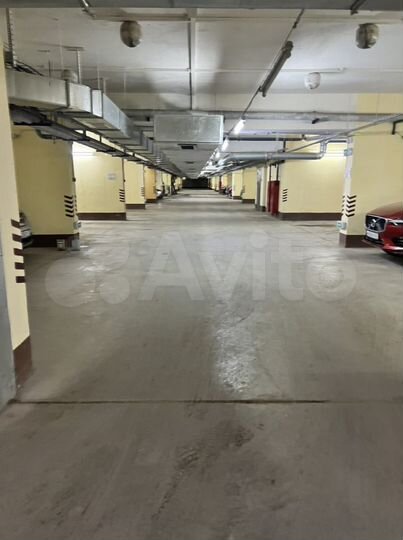 Машиноместо, 13 м²