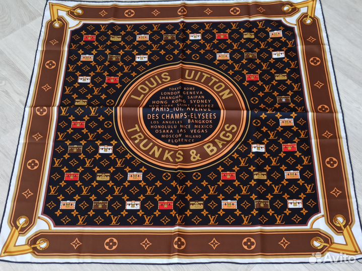 Платок шоколад Louis Vuitton Шелк 2 цвета