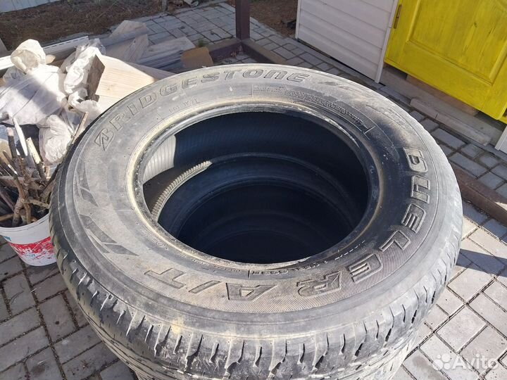 Bridgestone Dueler A/T 265/65 R17