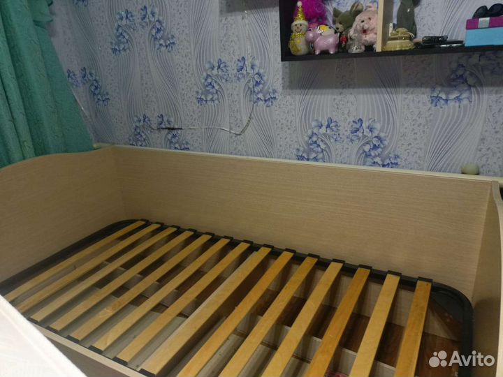Кровать с матрасом бу
