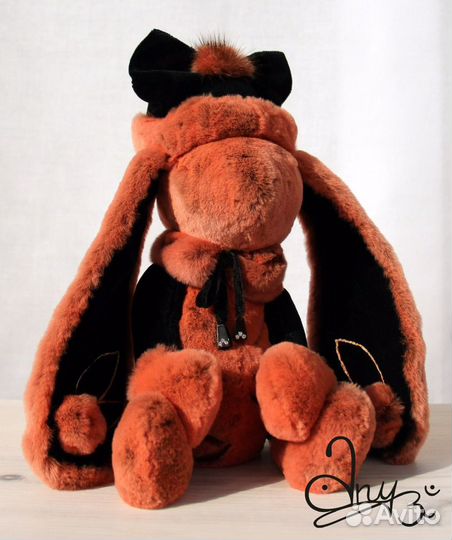 Зайцы из меха норки