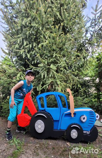 Синий трактор