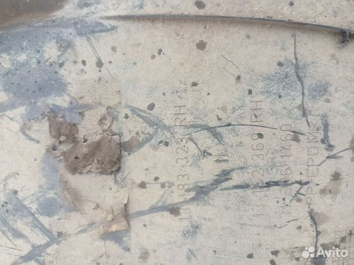 Подкрылок задний правый Седан Opel Vectra C