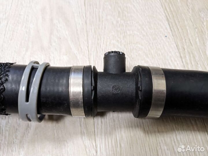 Шланг системы охлаждения Mondeo 4 1570799, 1798227