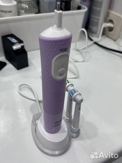 Подставка для электрической зубной щетки oral b