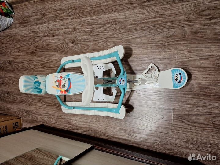 Детский снегокат со спинкой