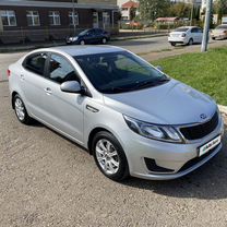 Kia Rio 1.4 MT, 2013, 97 500 км, с пробегом, цена 960 000 руб.