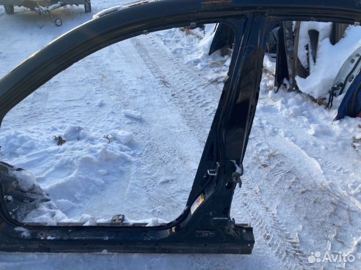 Порог со стойкой передний левый Lexus Is250 седан