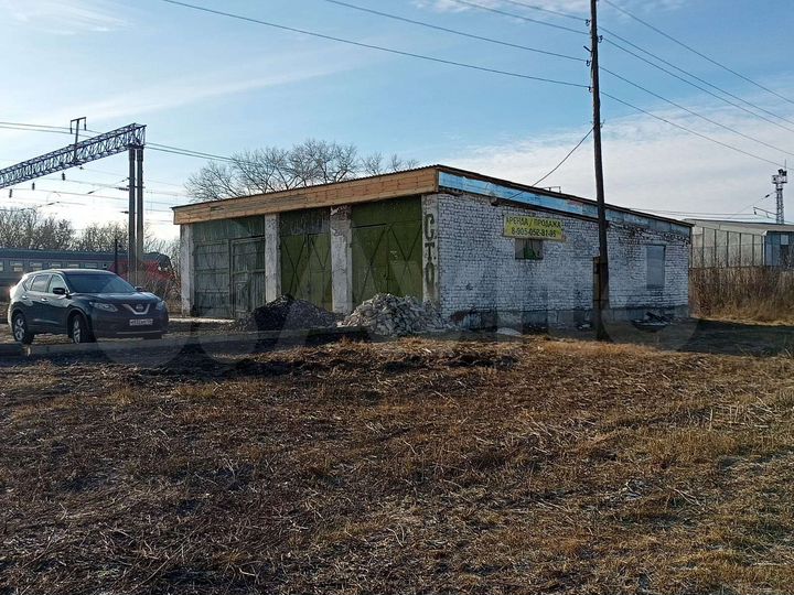 Гараж, > 30 м²