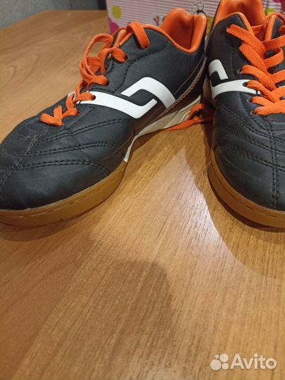 Бутсы для мальчиков бу 31 размер