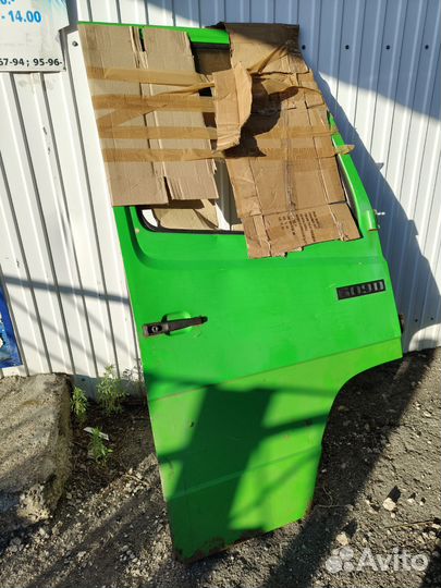Дверь на mercedes vario