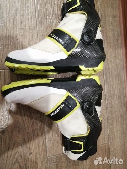 Лыжные ботинки fischer carbonlite skate eu36