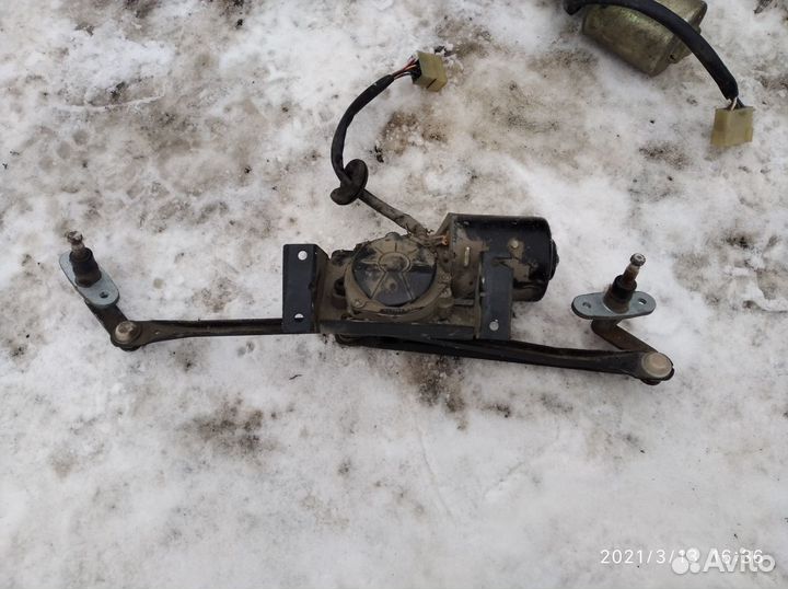 Трапеция дворников с моторчиком Волга