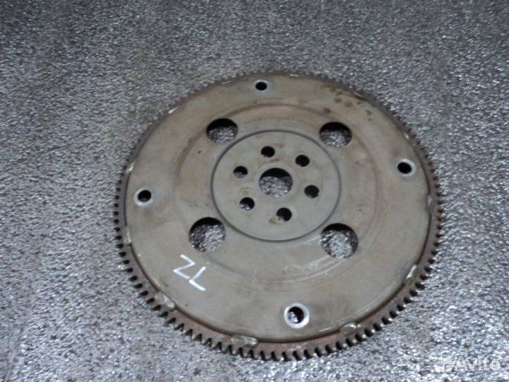 Маховик Mazda 323 BJ ZL