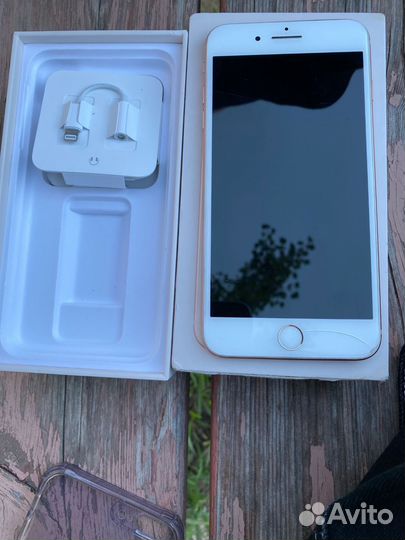 Телефон iPhone 8 plus