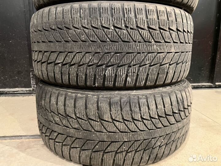 Triangle Snow-LL01 245/45 R18