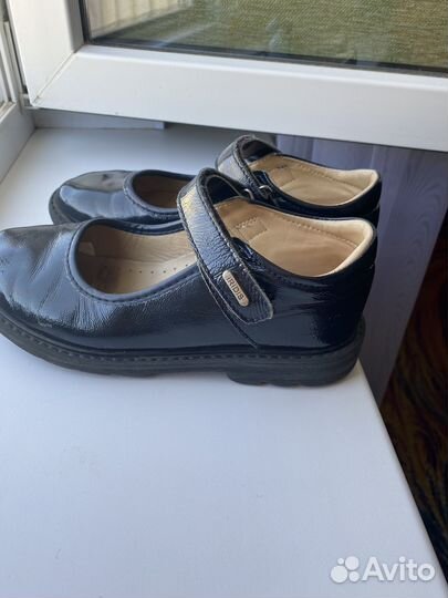 Туфли для девочки школьные