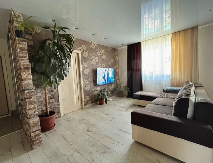 3-к. квартира, 73 м², 17/17 эт.