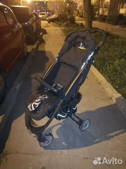 Прогулочная коляска