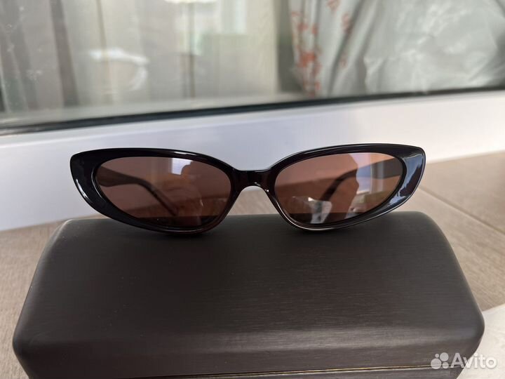 Солнцезащитные очки женские neolook