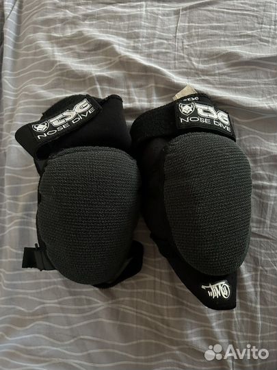 Наколенники