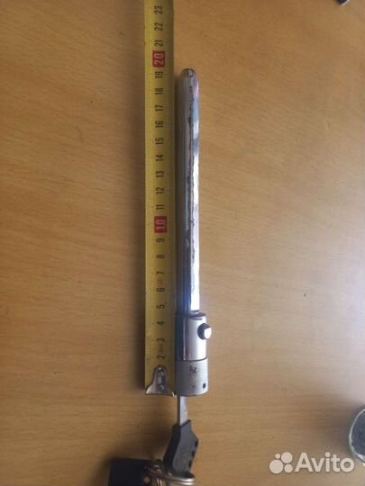 Штырь блокировки с ключами