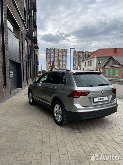 Volkswagen Tiguan 1.4 AMT, 2018, 28 000 км