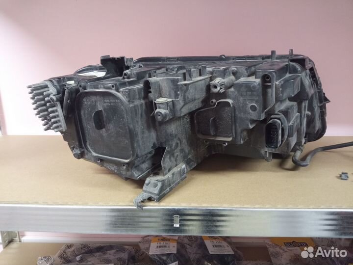 Фара левая на запчасти или под восстановление