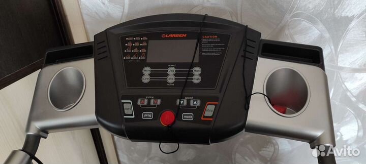 Беговая дорожка larsen tm8420b