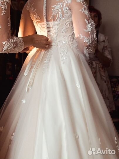 Свадебное платье