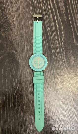 Каучуковые силиконовые зелёные яркие часы