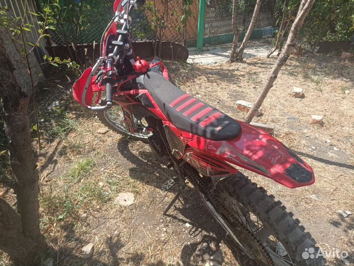 Продаю fxmoto yx300