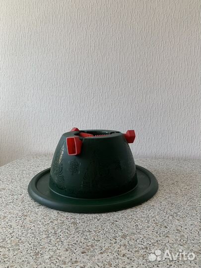 Подставка для живой елки, пластиковая, с винтами