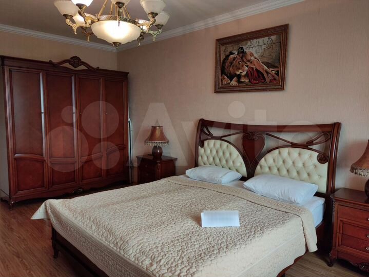 3-к. квартира, 100 м², 7/7 эт.