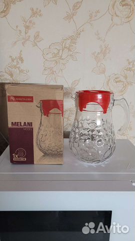 Графин с крышкой новый