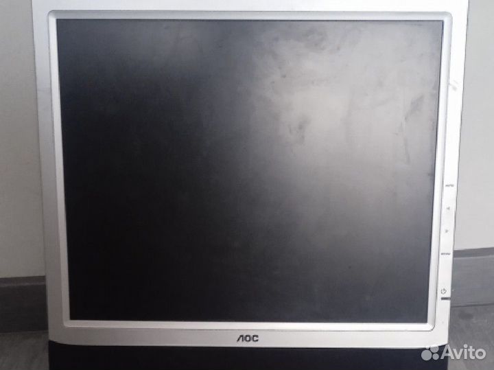 Монитор для компьютера 17