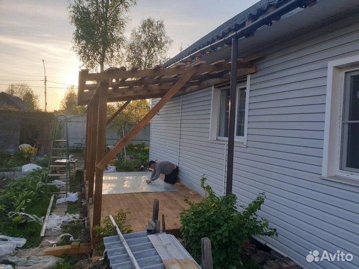 Пристройка к дому, бригада строителей