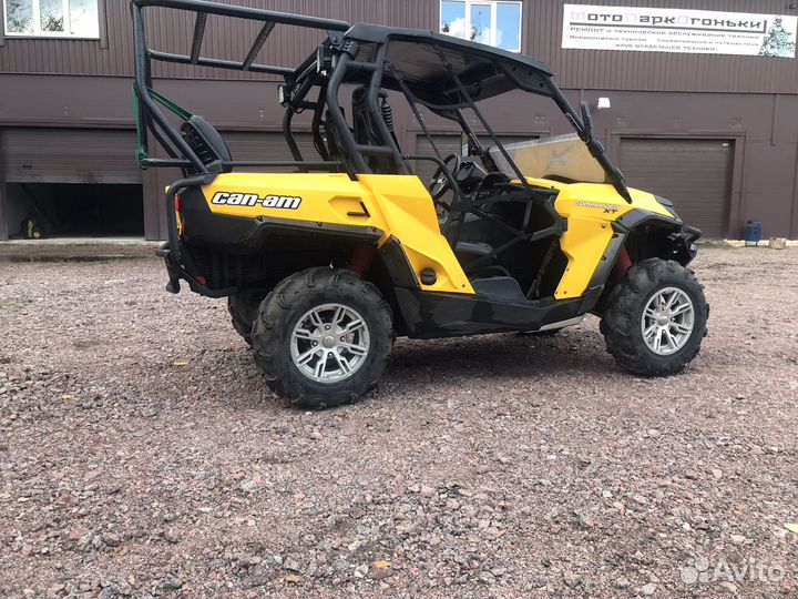 CAN-AM commander 1000 XT EFI